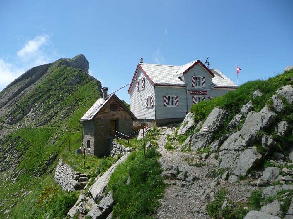 Grenzchopf und Berggasthaus Tierwis