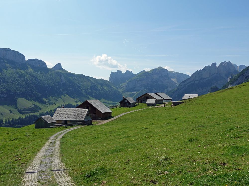 Häuser auf Alp Sigel