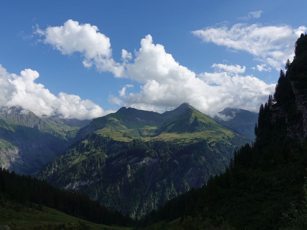 Blick zur Alp Valtnov