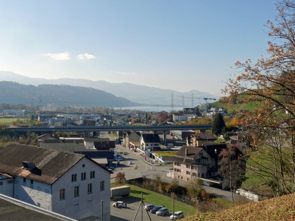 Brugg und Blick zum Zürichsee