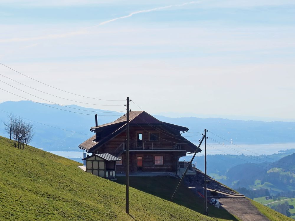 Haus mit Sicht zum Zürichsee