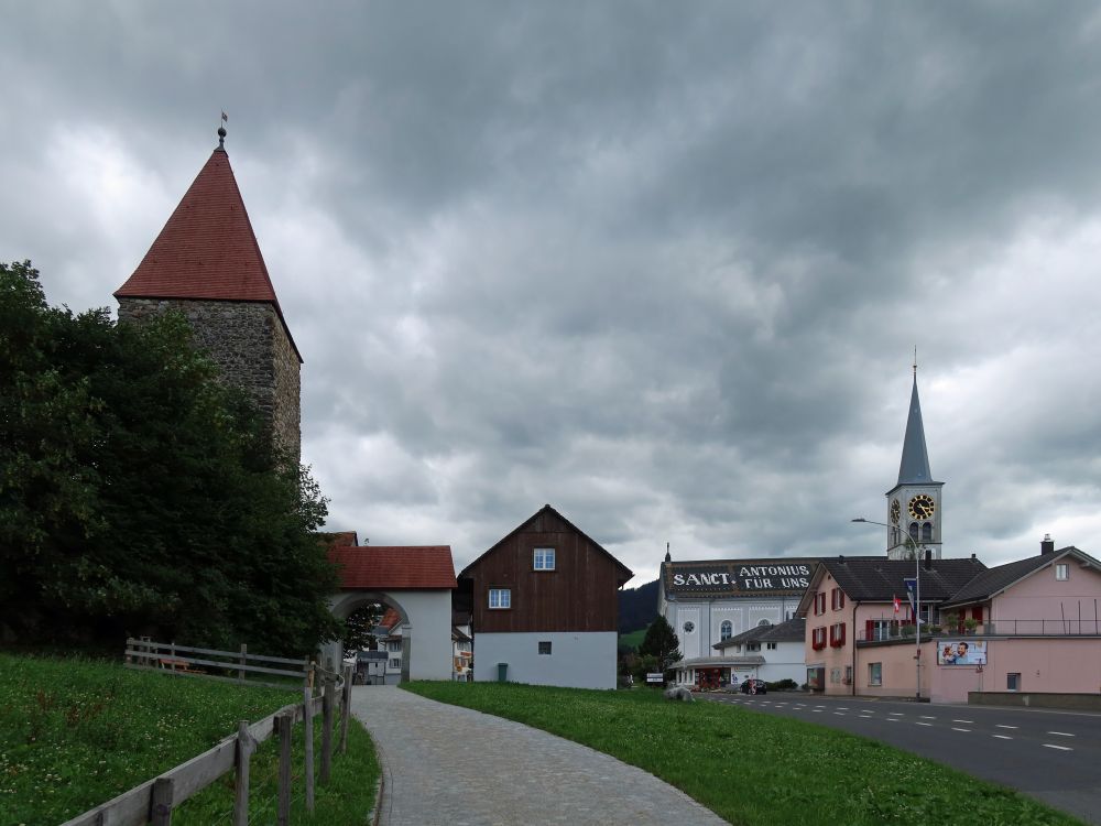 Letziturm und Pfarrkirche