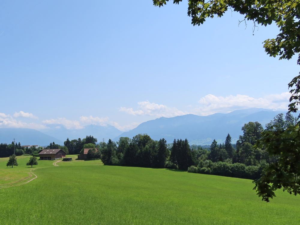 Glarner Berge im Dunst