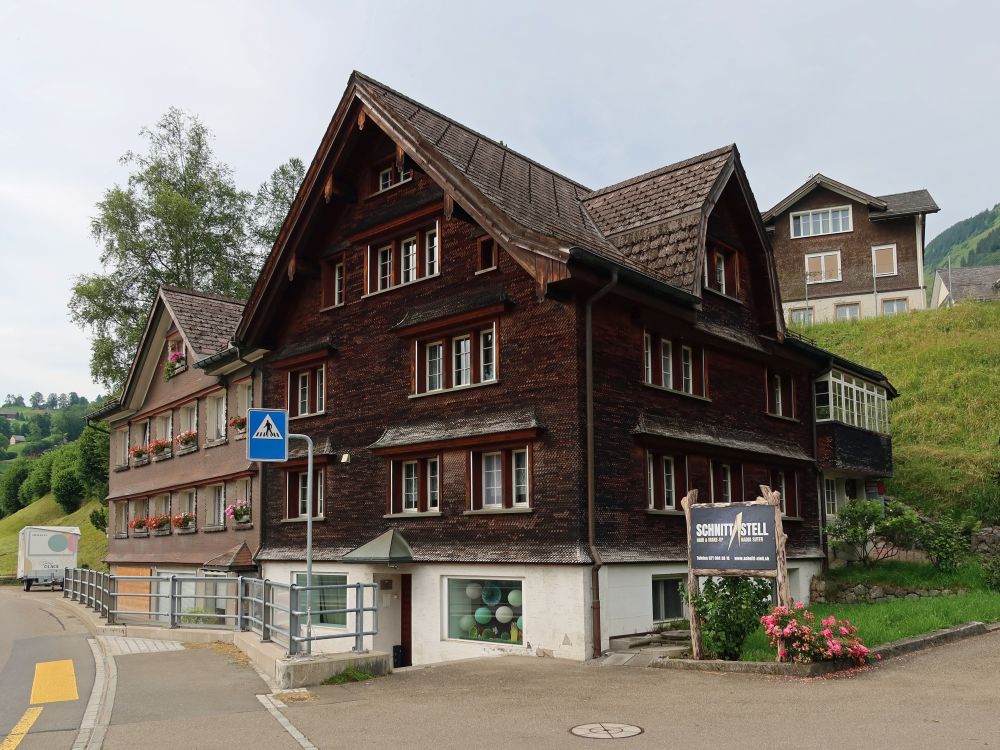 altes Haus am Kirchenrain-Weg