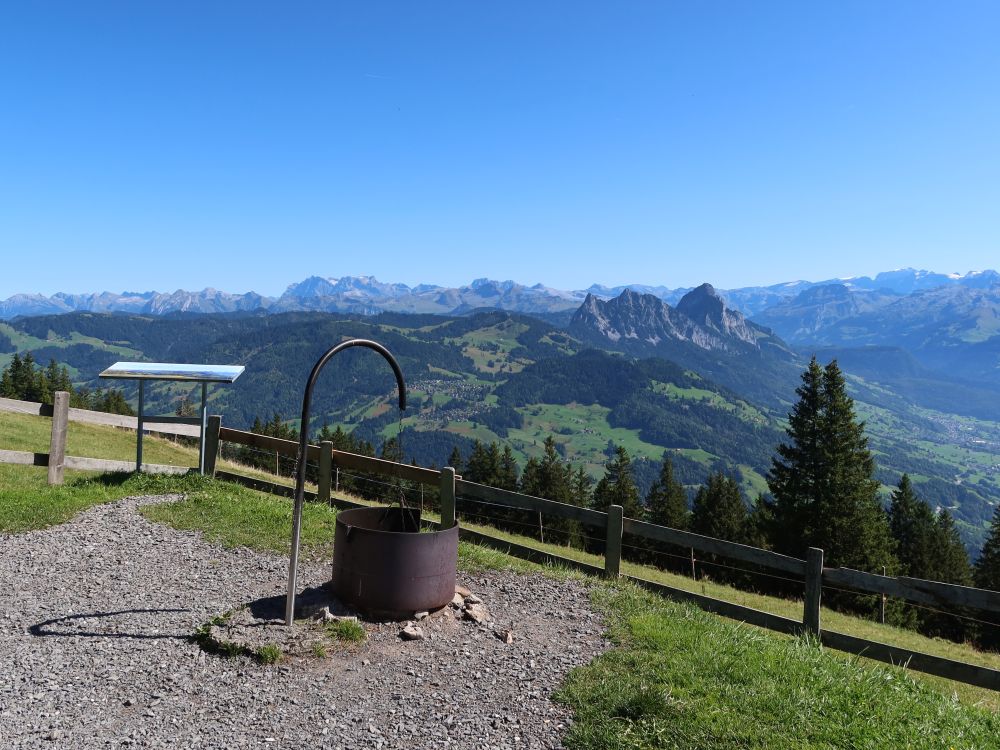 Grillplatz mit Blick zum Mythen