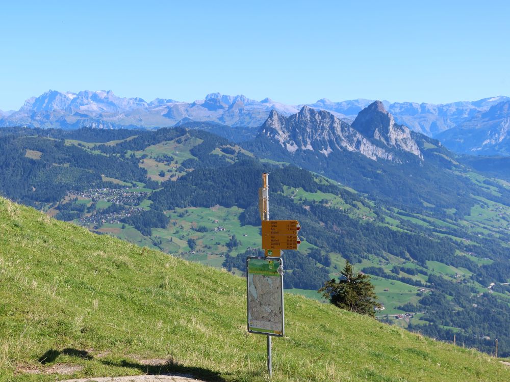 Glarner Alpen und Mythen