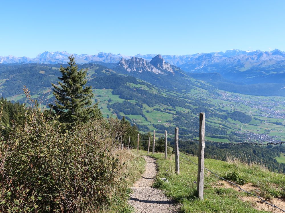 Gratweg am Wildspitz und Mythen