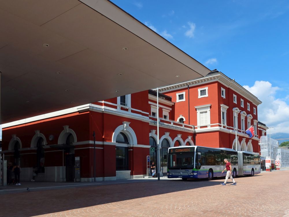 Bahnhofsvorplatz
