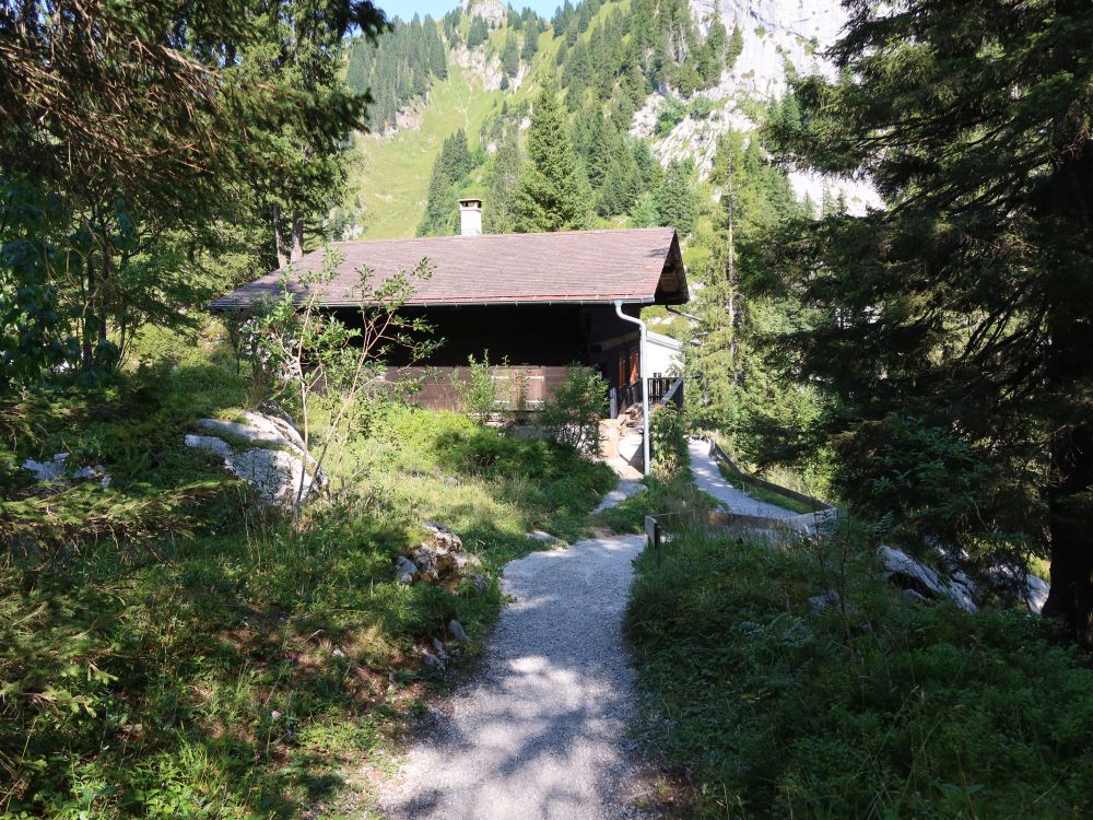 Hütte bei Chrindi