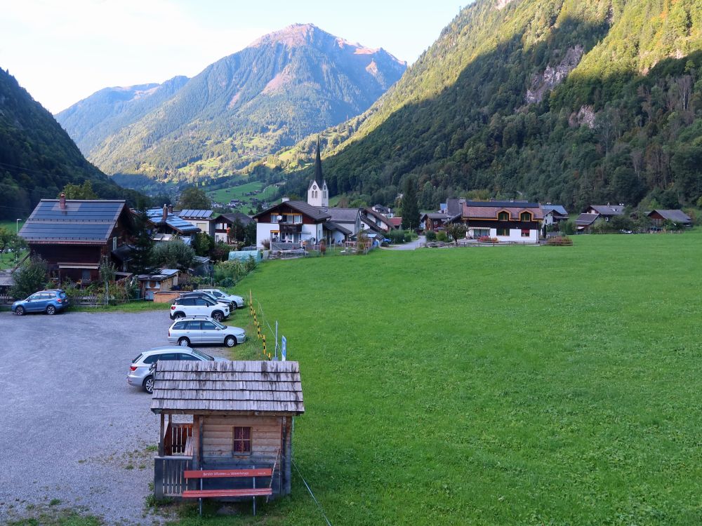 Hofladen am Parkplatz der Seilbahnstation