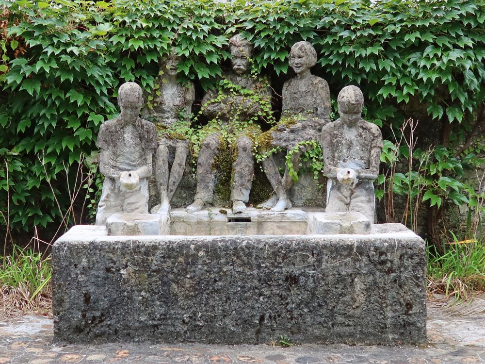 Brunnen bei Sälischulhaus