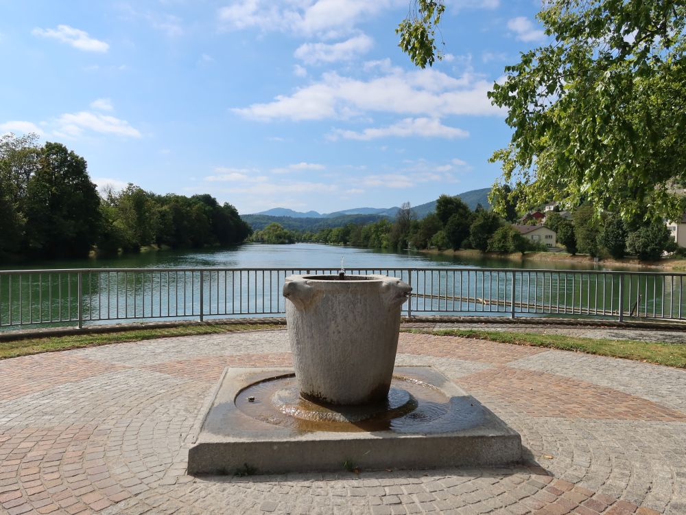 Brunnen beim Kraftwerk