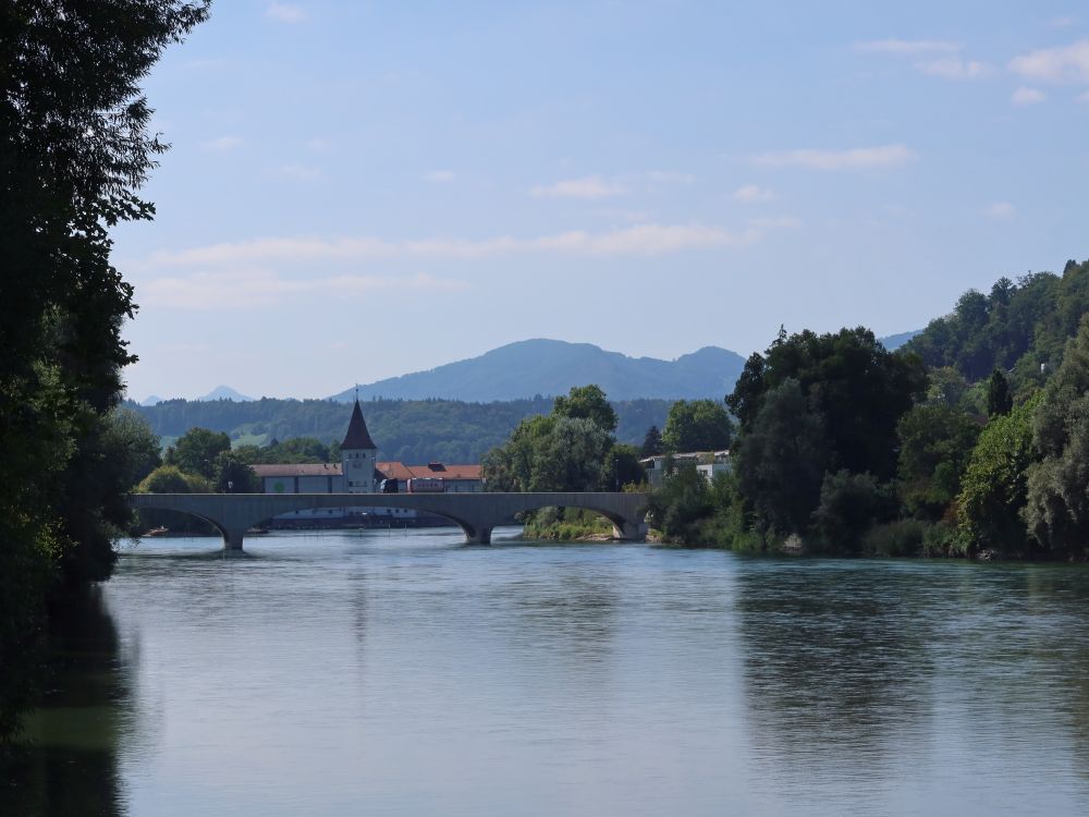 Kettenbrücke und Wasserkraftwerk