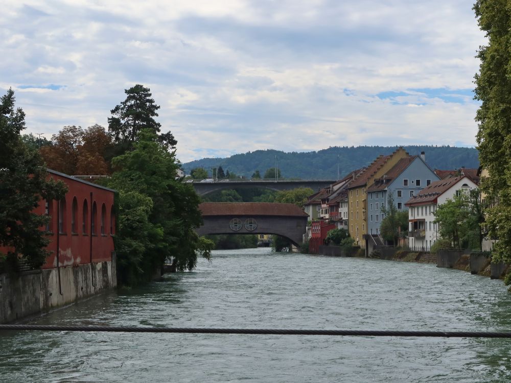 Gedeckte Holzbrücke