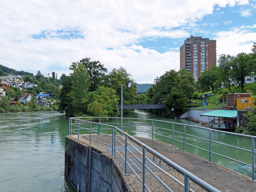 Limmatinseli und Hochhaus