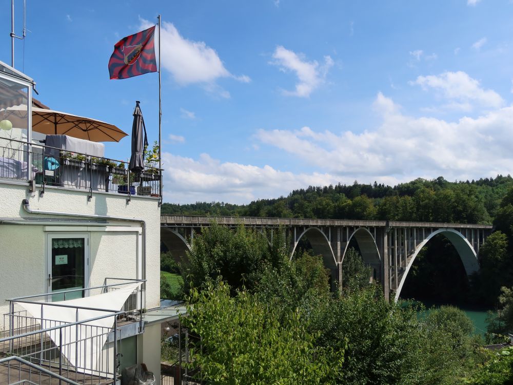 Terrasse mit Blick zur Halenbrücke