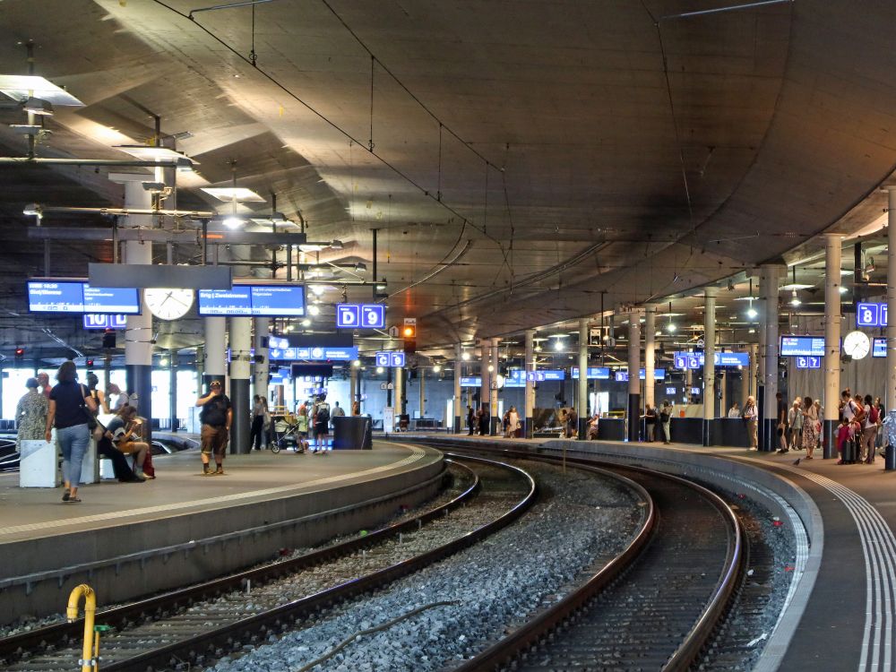 Gleise im Hauptbahnhof