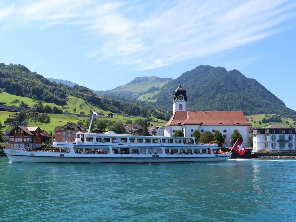 Passagierschiff bei Beckenried und Buochserhorn