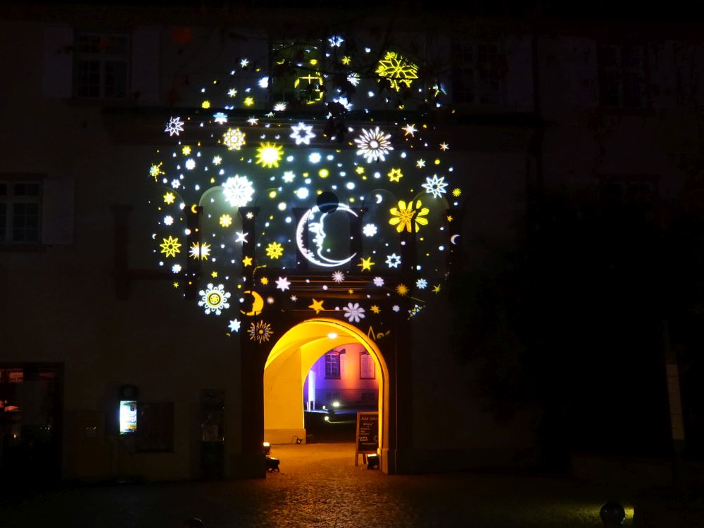 Torbogen mit Himmelszelt