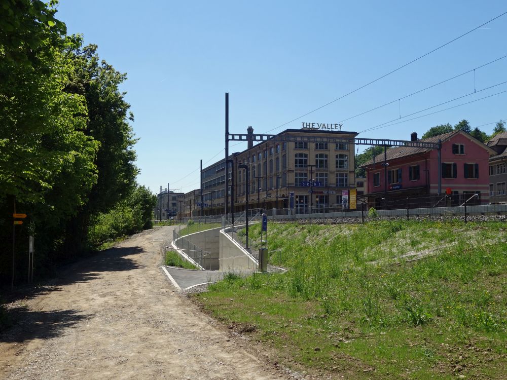 Fabrikgebäude in Kemptthal