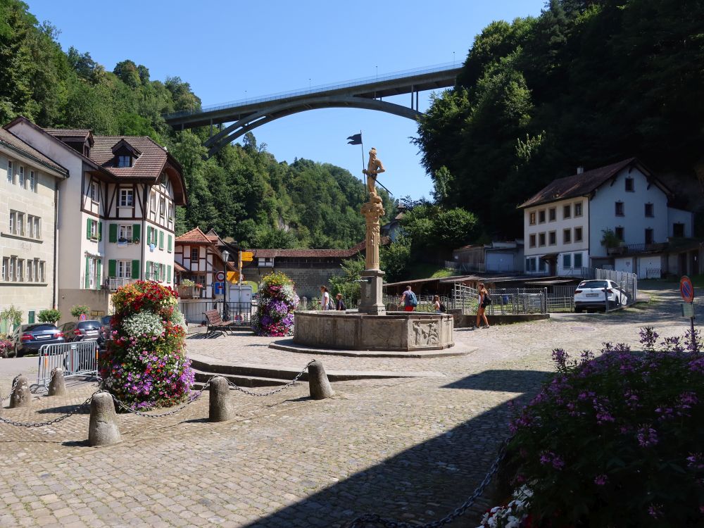 Beunnen der Treue und Pont du Gotteron