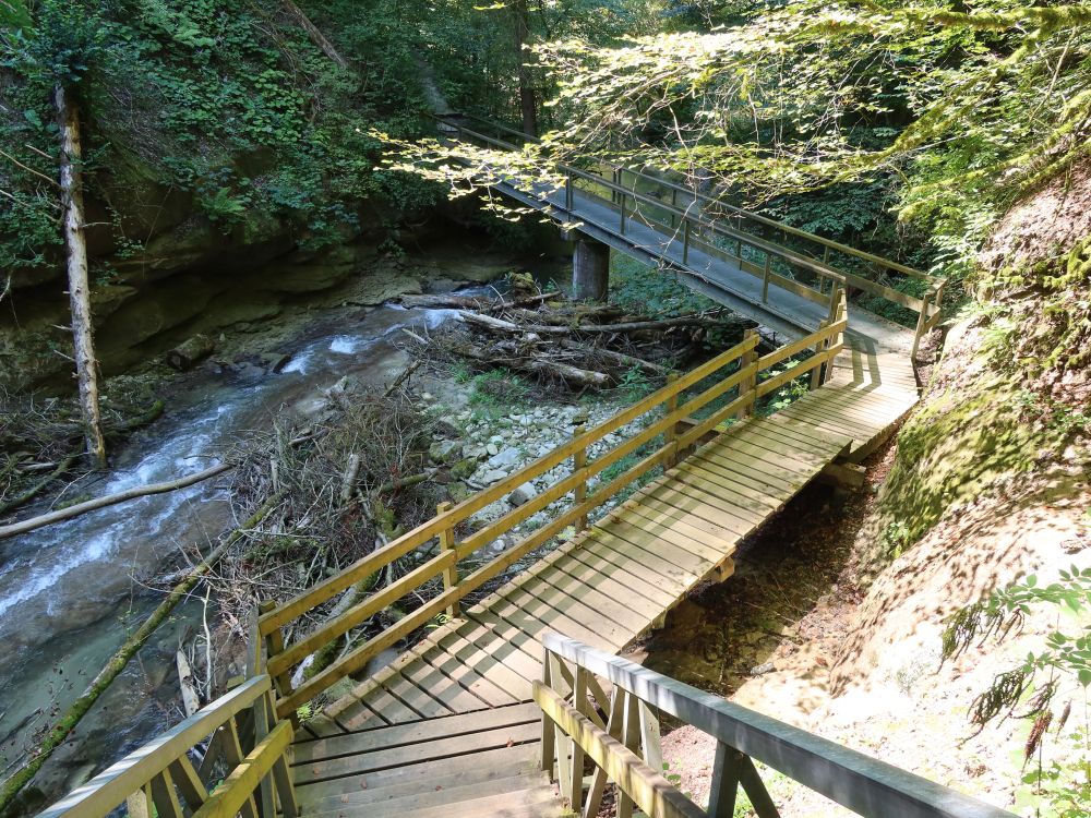 Treppe und Steg am Galternbach