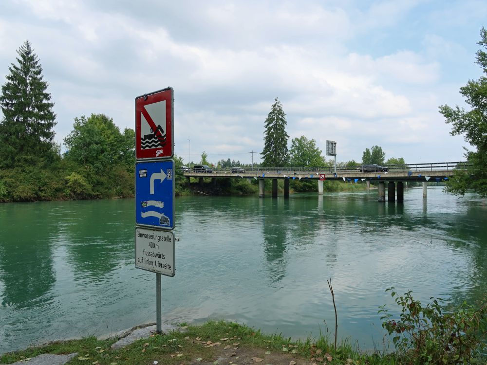 Blick zur Perlenbrücke