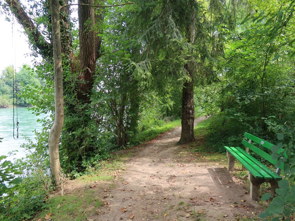 Sitzbank am Reussufer