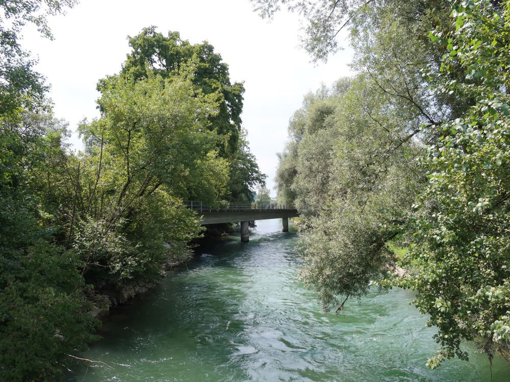 Reusskanal mit Eisenbahnbrücke