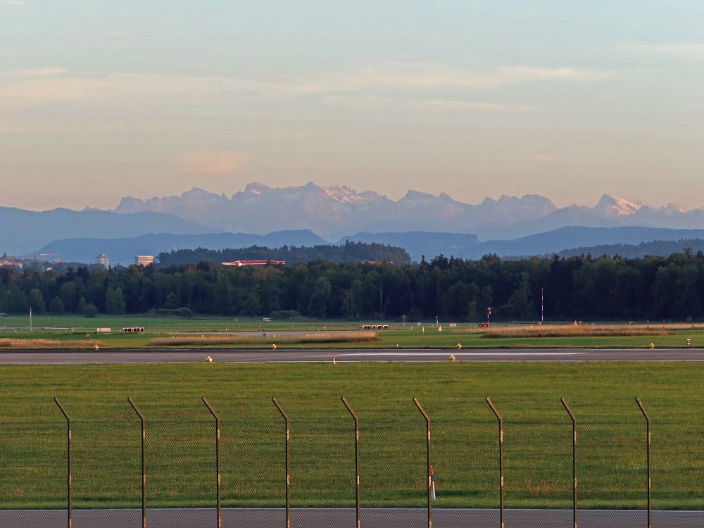 Alpen im Abendlicht, Brunnistock bis Titlis, u.a.