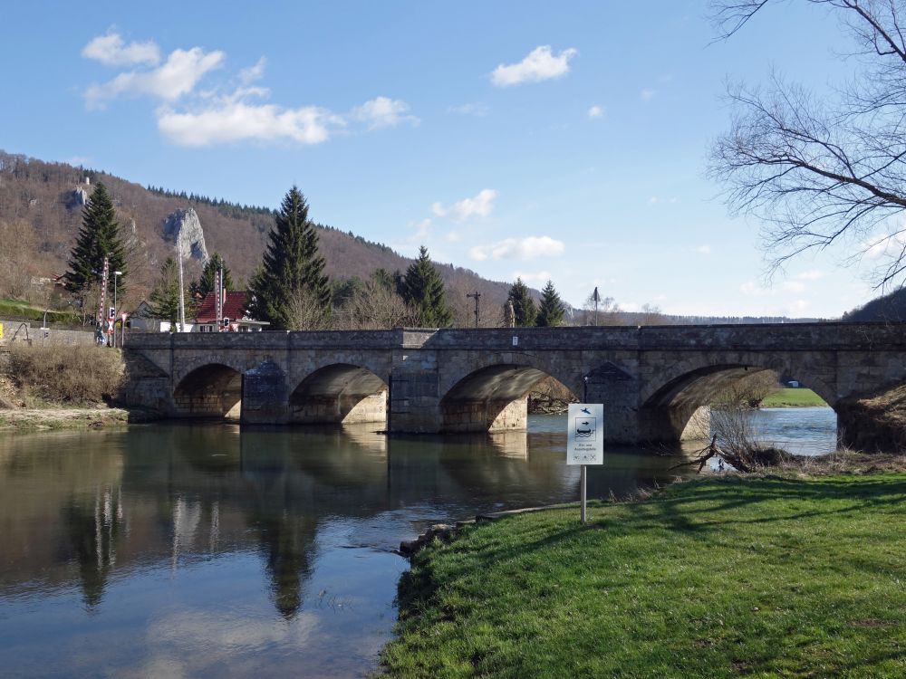 Donaubrücke bei Hausen im Tal