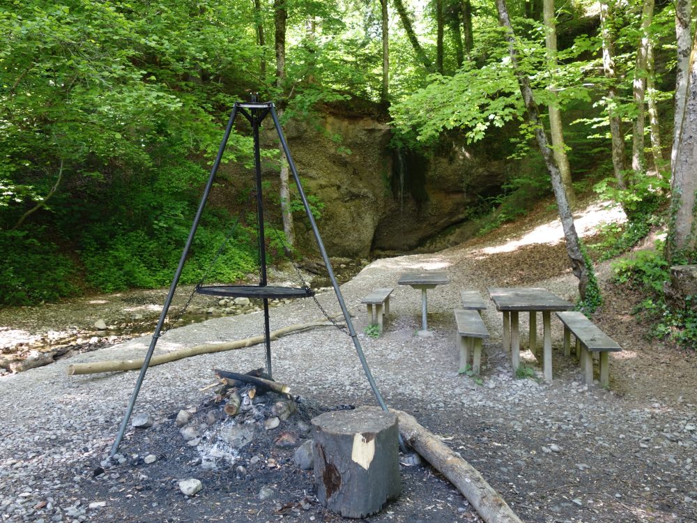 Grillstelle am Wasserfall
