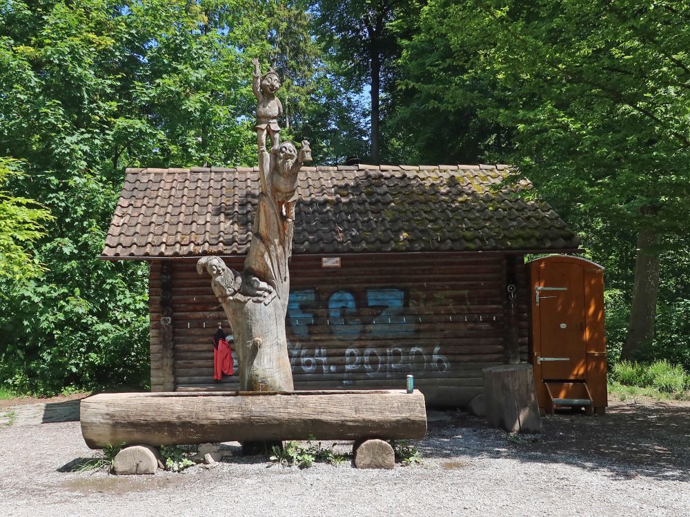 Brunnen bei Grillstelle Käferberg