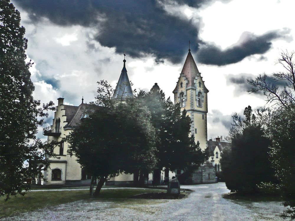 Schloss Seeheim