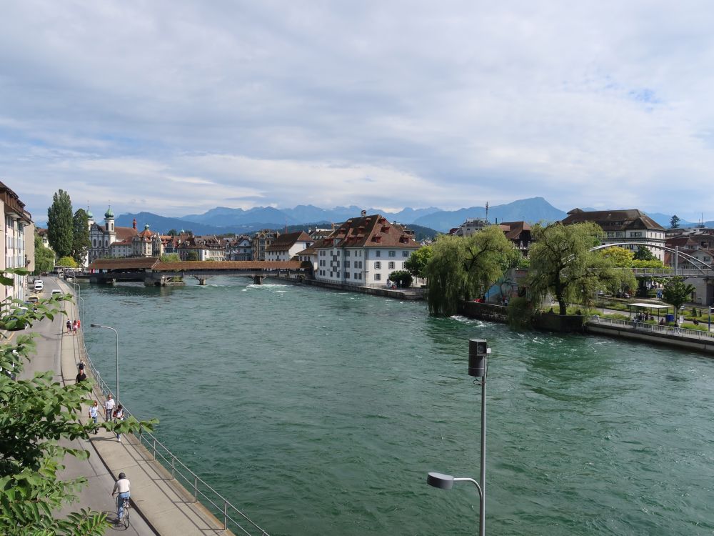 Reuss mit Spreuerbrücke