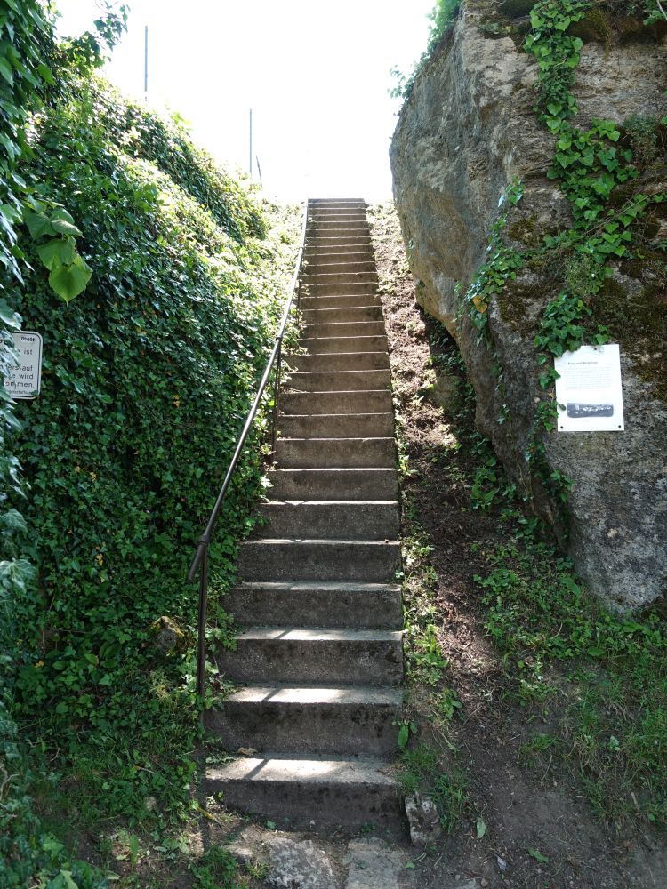 Treppe zur Burgfried