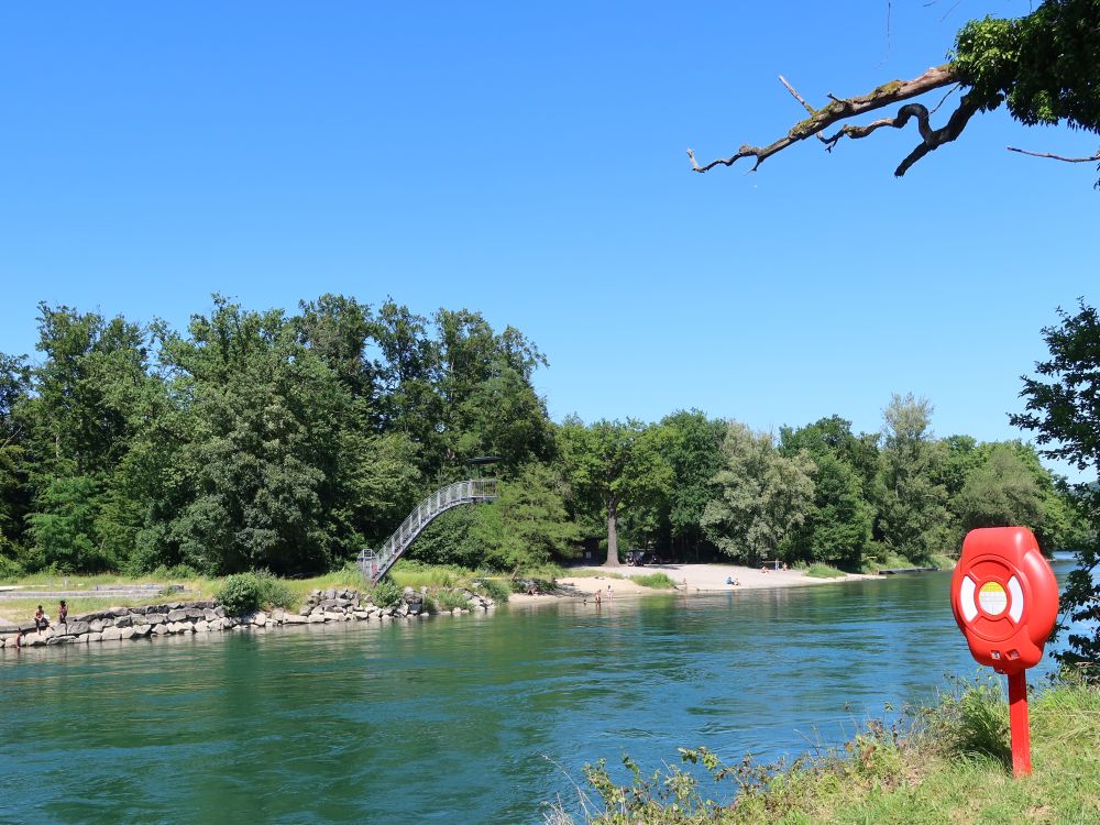 Sprungturm an der Aare