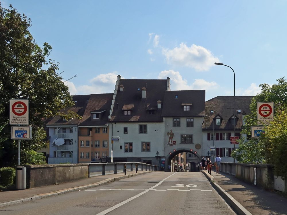 Reussbrücke mit Brückentor
