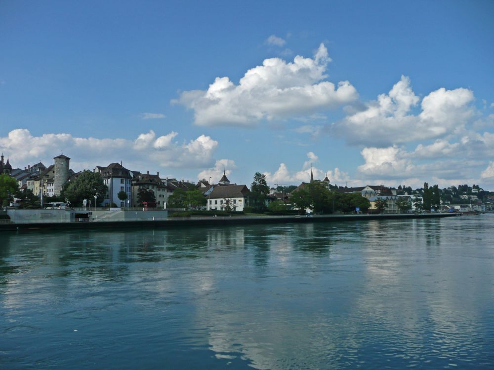 Blick übern Rhein auf Schaffhausen
