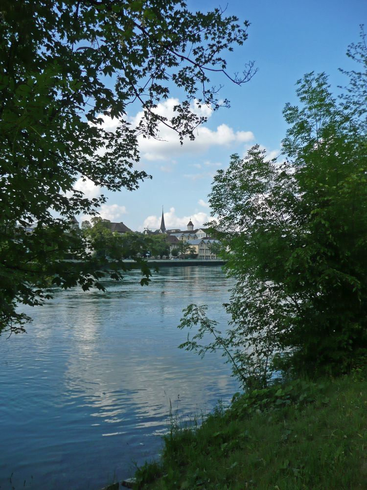 Blick übern Rhein auf Schaffhausen