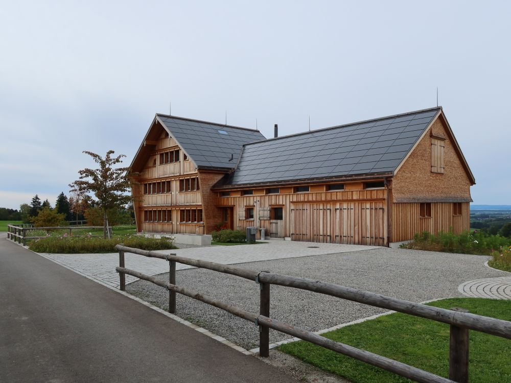 neues Haus bei Tierlihueb