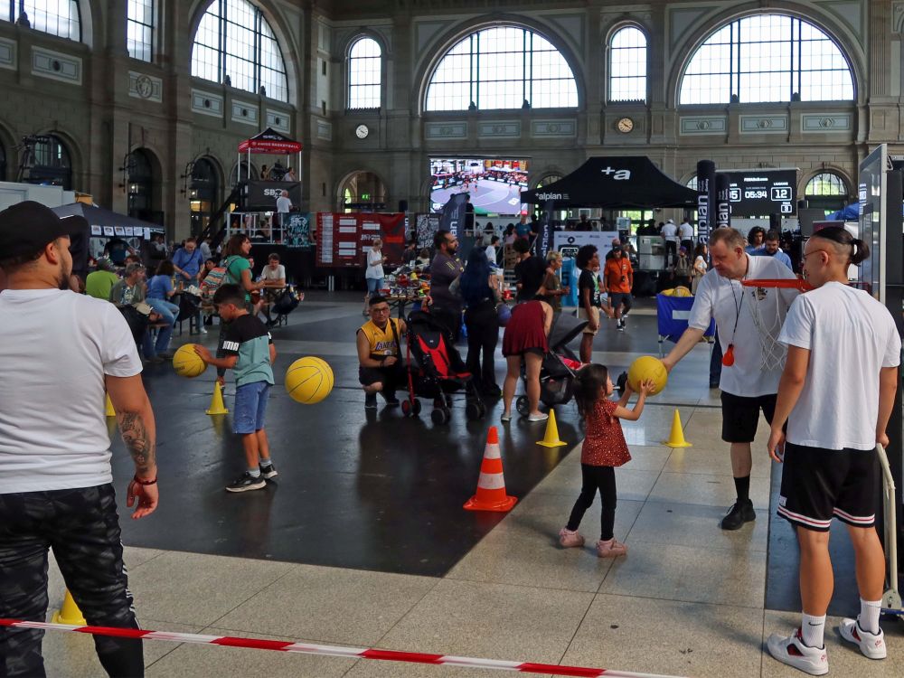 Veranstaltung in der Bahnhofshalle